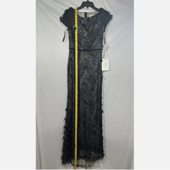 NEW $598 Mac Duggal [ 4 ] Floral Appliqué Boat Neck Short Sleeve Gown Black Q546 - Picture 12 of 16